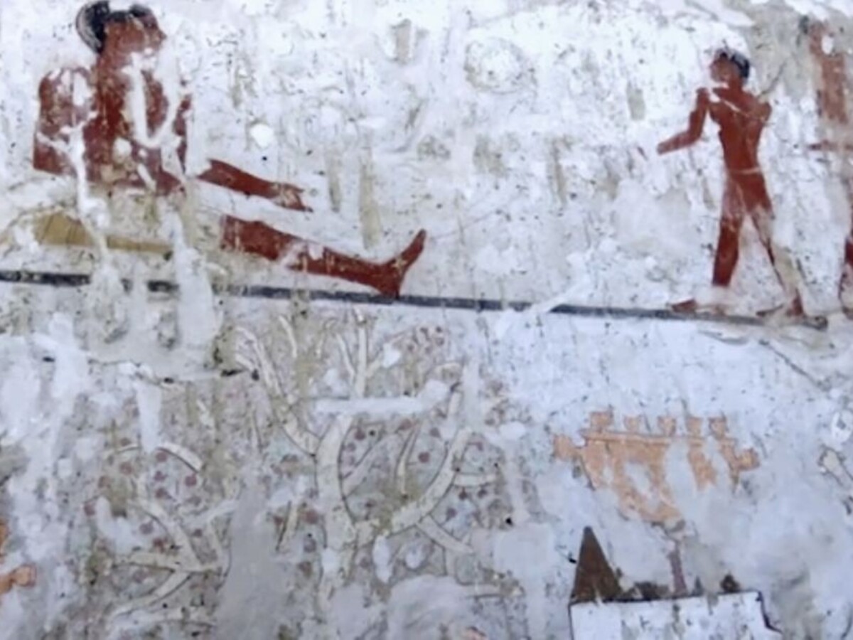 Neďaleko pyramíd v Káhire objavili hrobku starú štyri tisícročia