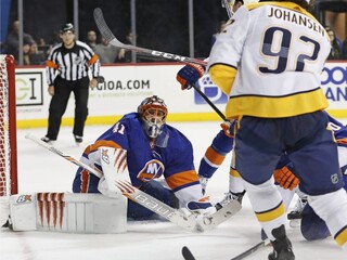 NHL: Halák odchytal celý zápas Islanders, na výhru to nestačilo