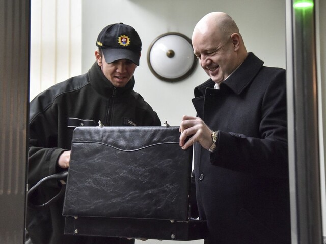 Rusko a Černák sa stretli. Dve hodiny klamstiev, tvrdí exminister