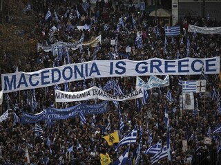 Macedónsko je pripravené zmeniť názov. Diaľnicu a letisko už premenovali