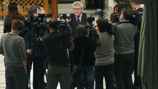 Urazil kolegyňu, poslanci mu zobrali funkciu v europarlamente