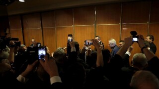 Zomrel novinár, ktorý bol aktérom pri potýčke v Zemanovom volebnom štábe