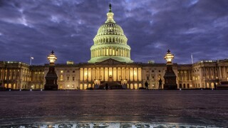 Shutdown skončil, schválili rozpočtový balík a výdavky na obranu