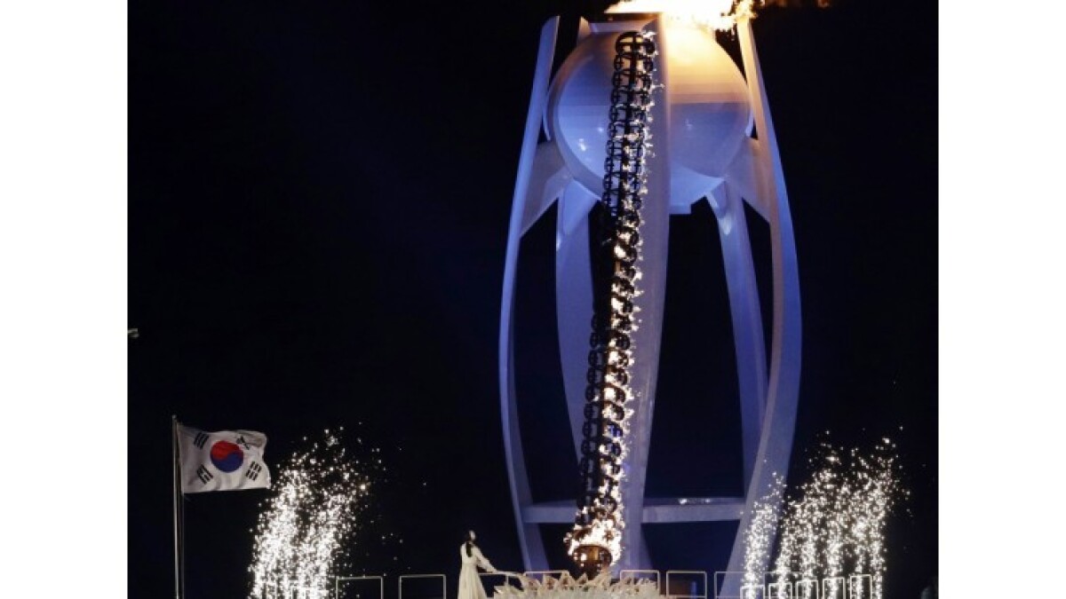 pyeongchang-olympics-opening-ceremony-37525-76cbf32974034123838a5bf08db2fd8e_fc3fd0db.jpg