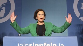 Írski republikáni majú po 35 rokoch na čele strany novú tvár