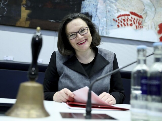 V čele nemeckej SPD má byť prvýkrát žena, má však konkurenciu