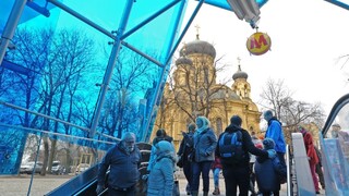 Nefungujúca doprava, zatvorené obchody. Výpadok paralyzoval Varšavu