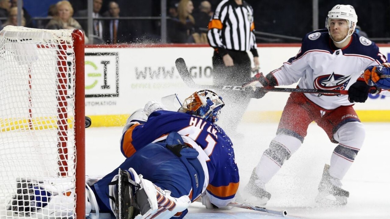 NHL: Halák vychytal 47 úspešných zákrokov, prehre však nezabránil