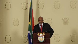 Zuma nechce spôsobiť rozkoly, počúvol vládnu stranu a odstupuje