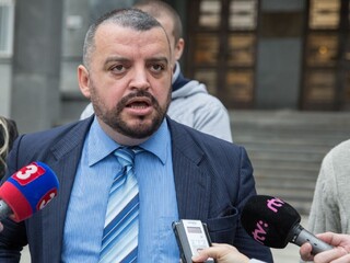 Chmelár zvažuje, že bude kandidovať za prezidenta. Cíti podporu