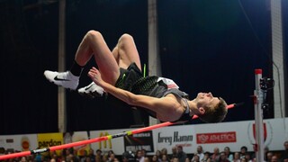 Volko nečakane bežal v závese Bujnu, skokan Bubeník rekord nezlomil