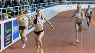 Ďalšie kolo halového šampionátu ovládli Putalová aj Bezeková