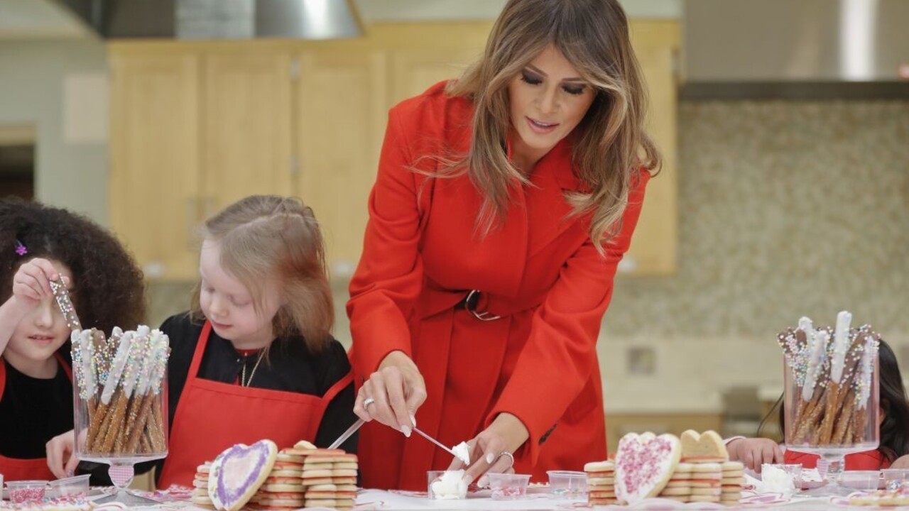 Melaniini rodičia prišli do USA. Vďaka programu, ktorý Trump kritizuje