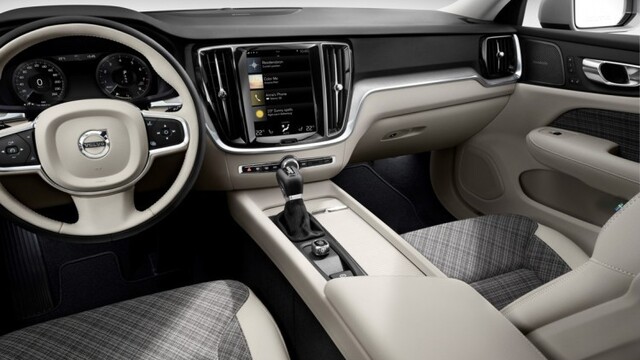 223531-new-volvo-v60-interior_7f000001-8753-006d.jpg