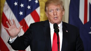 Demokrati a republikáni sa navzájom kritizujú, Trump odsúdil memorandum