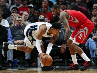 NBA: Houston s 12. víťazstvom v sérii, Cleveland podľahol San Antoniu