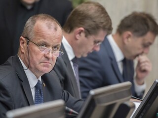 Neboli sme obranyschopní? Gajdoš podáva trestné oznámenie
