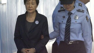 Bývalej juhokórejskej prezidentke môžu vymerať až 30-ročný trest