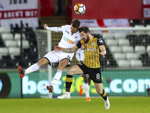 Futbalisti Swansea rozhodli o víťazstve po zmene strán