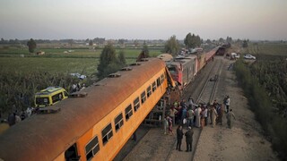 Tragická zrážka vlakov v Egypte si vyžiadala životy niekoľkých ľudí