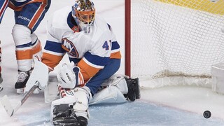 NHL: Halák vychytal vyše 20 striel, ďalšej prehre Islanders nezabránil