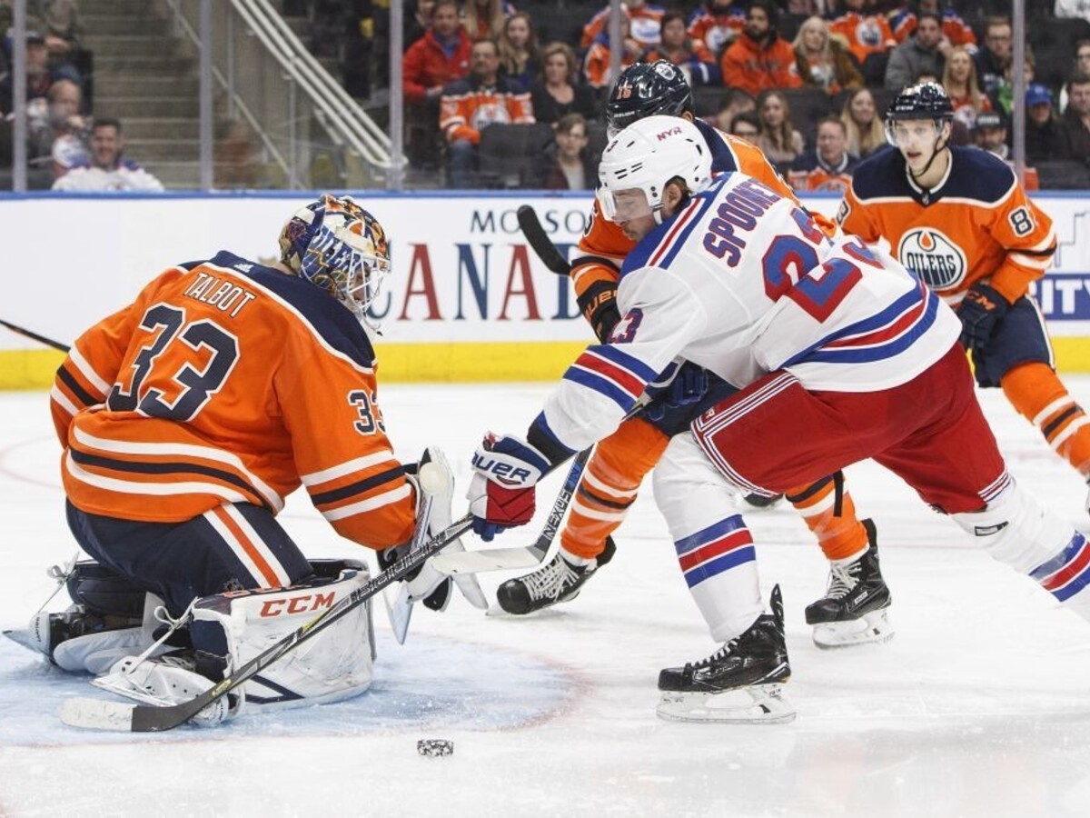 NHL: Sekera asistoval, Edmontonu sa však na domácom ľade vyhrať nepodarilo