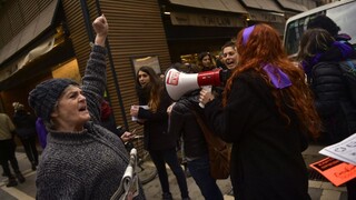 Ulice paralyzovali demonštrácie žien, požadujú platovú rovnoprávnosť