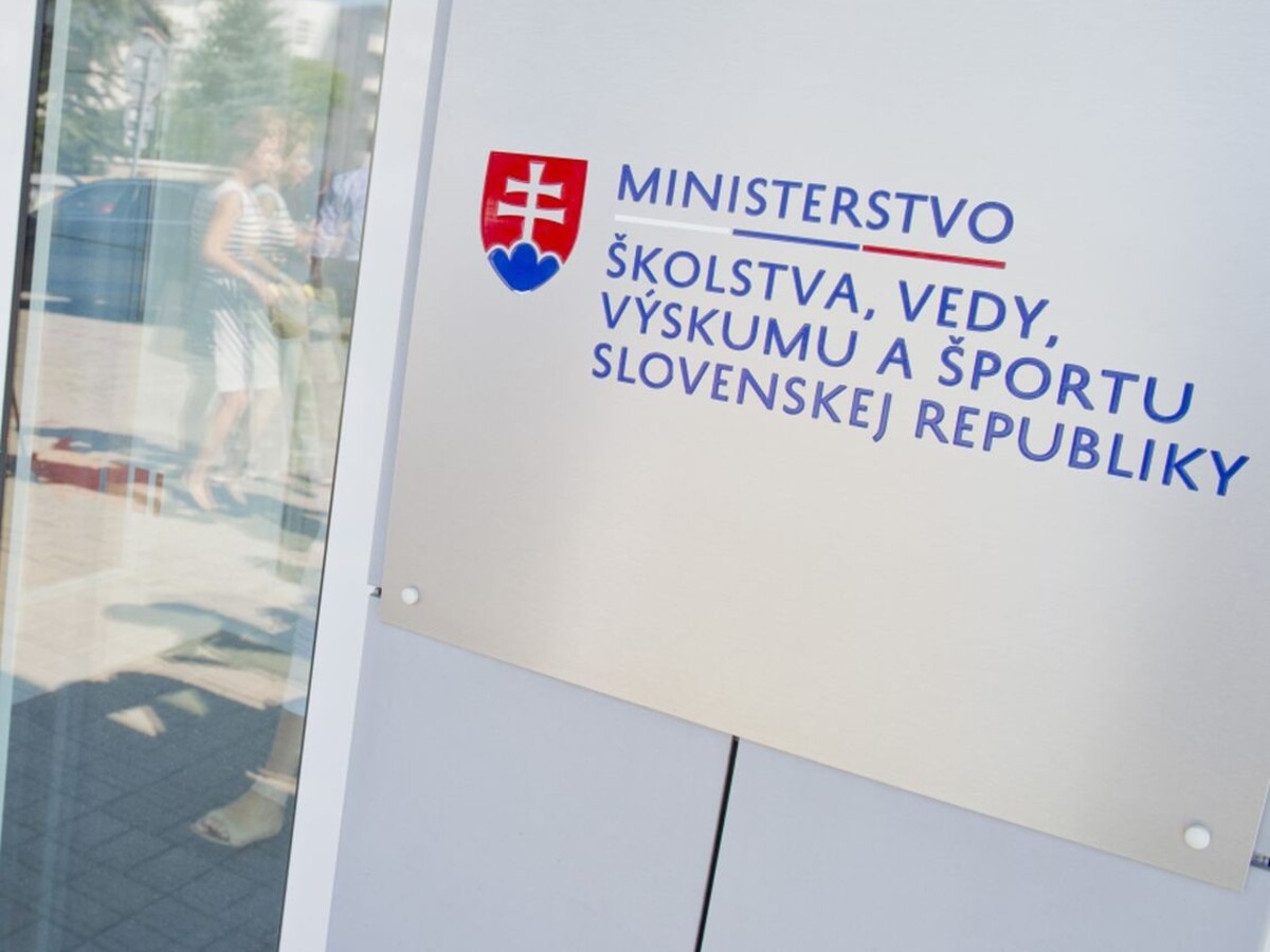 Ministerstvo školstva, vedy a výskumu SR, 1140 px, ilu