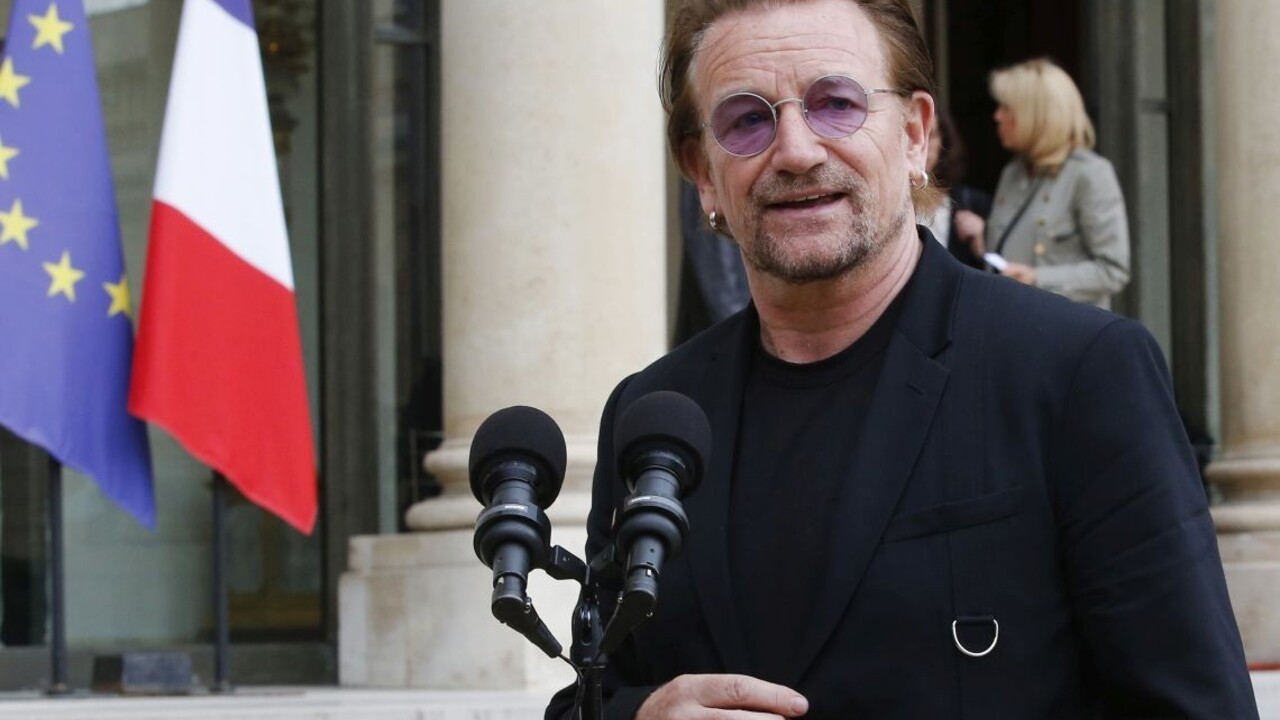 V charitatívnej organizácii lídra U2 odhalili prípady zneužívania
