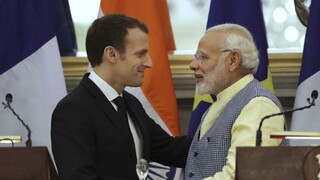 Macron navštívil Indiu, hovoril o spoločnej obrane a obchode
