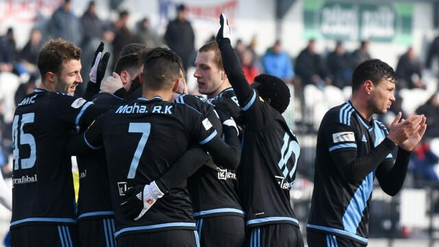 Slovanisti chcú získať tri body, za Žilinu môže nastúpiť Niňaj