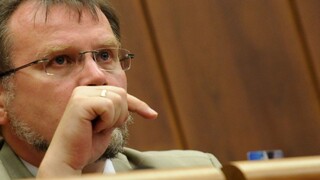 Po januárovej dopravnej nehode v nemocnici skonal exposlanec Minárik