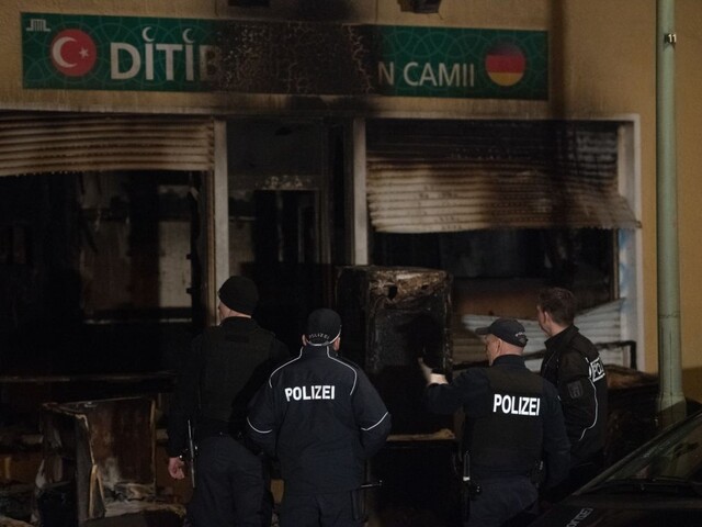 Vypálili berlínsku mešitu. Polícia hovorí o možnom politickom motíve