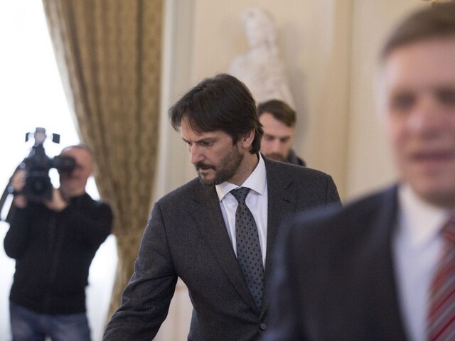 Kaliňák neustál tlak, končí ako minister a podpredseda vlády