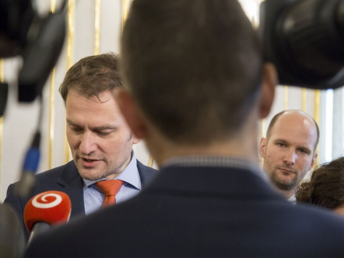 Poplatky pre mafiu preniesli ľuďom do faktúr za elektrinu, tvrdí Matovič