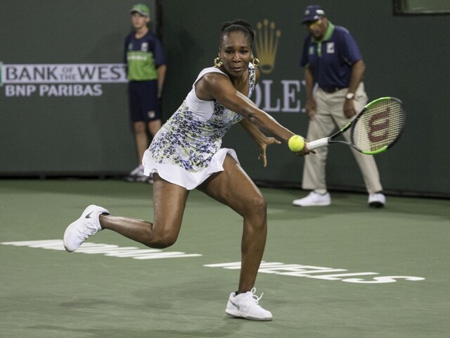 Pútavý súboj sestier v Indian Wells vyznel lepšie pre staršiu Venus
