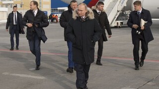 Putin navštívil pred voľbami Krym, Ukrajina proti jeho návšteve protestovala