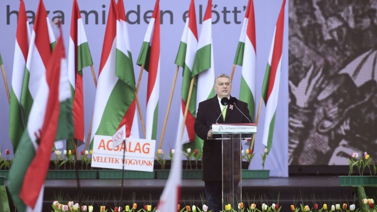 Maďarsko pochod Orbán 1140px (SITA/AP