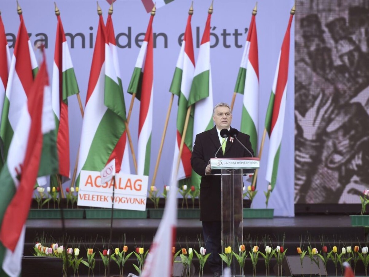 Maďarsko pochod Orbán 1140px (SITA/AP