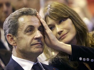 Sarkozyho kampaň mal financovať diktátor Kaddáfí, zadržali ho