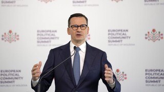 Poľský premiér vyzval Bidena, Johnsona, Macrona a Scholza, aby tiež navštívili Kyjev