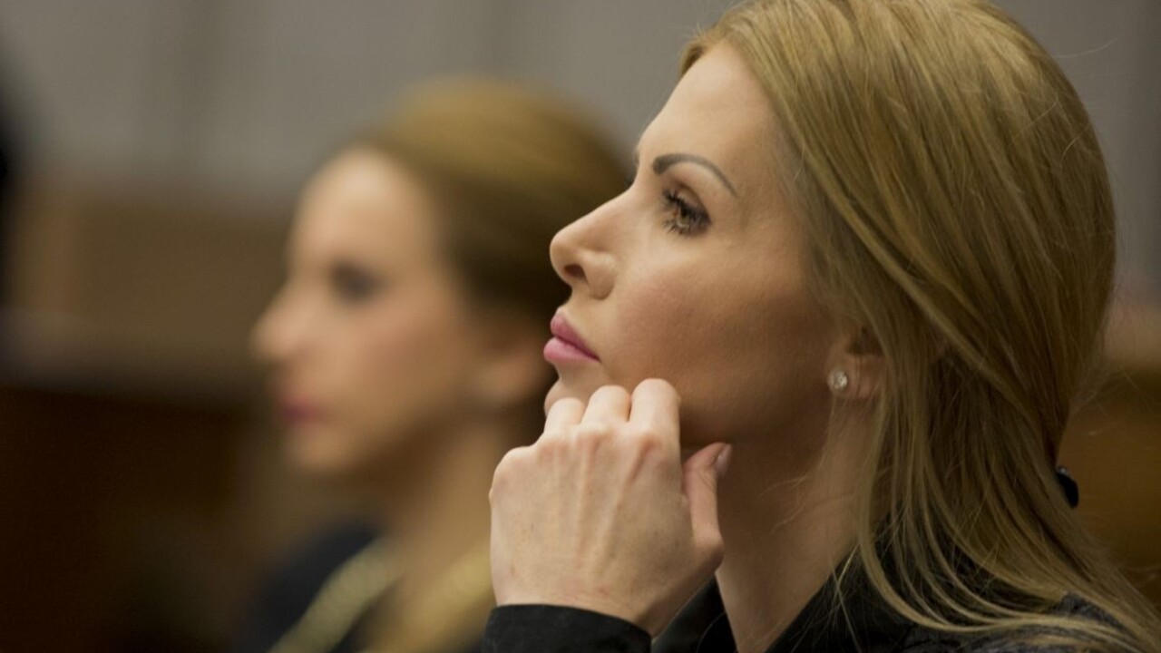 SNS kritizuje temnú minulosť poslankyne Krištúfkovej