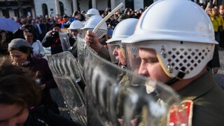 Ako ľudia vnímajú Sviečkovú manifestáciu? Zverejnili prieskum