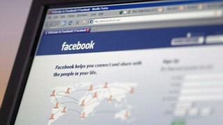 Facebook je pre kauzu so zneužitím osobných údajov v kríze