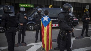 Nikdy sa nevzdáme, odkázal Puigdemont Kataláncom z väzenia