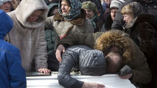 V Rusku vyhlásili štátny smútok, pochovali prvé obete požiaru