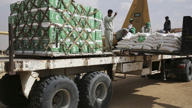 Množstvo potravín a paliva zhorelo v sklade s humanitárnou pomocou