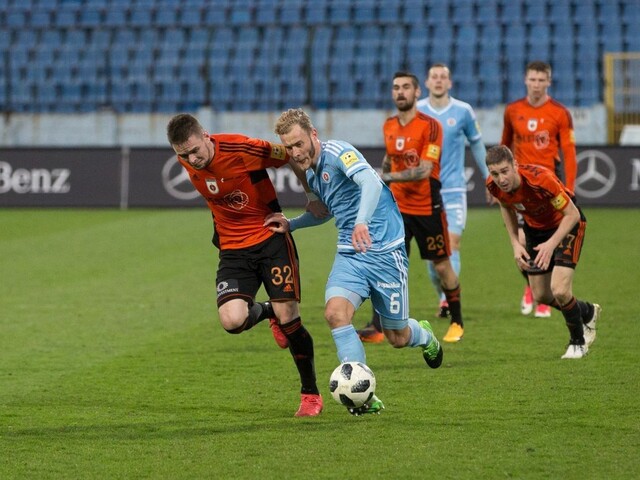 Slovan porazil doma Ružomberok, gólovo sa presadil Čavrič