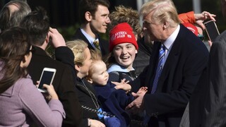 Trumpova otázka v dotazníku vyvolala nevôľu, vidia za ňou sabotáž