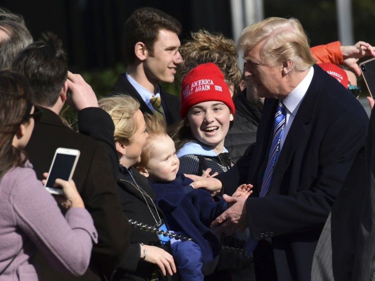 Trumpova otázka v dotazníku vyvolala nevôľu, vidia za ňou sabotáž